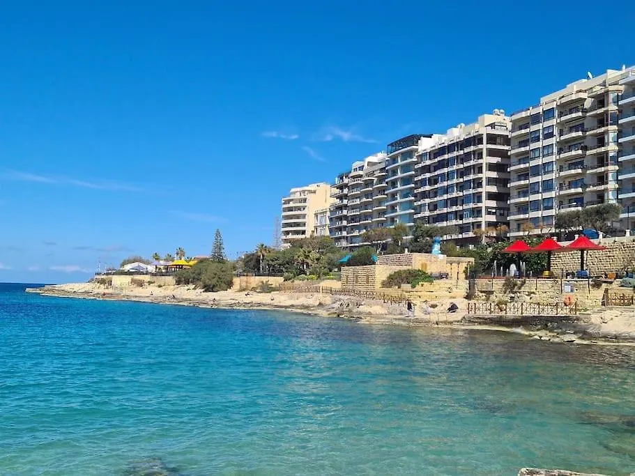 Cozy Inside.City & Beach Outside Apartment Sliema 0*,